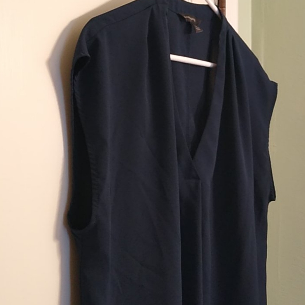 Banana Republic Sleeveless Top Blouse - Picture 3 of 7